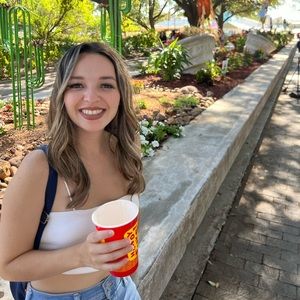 Meet your Posher, Marisa